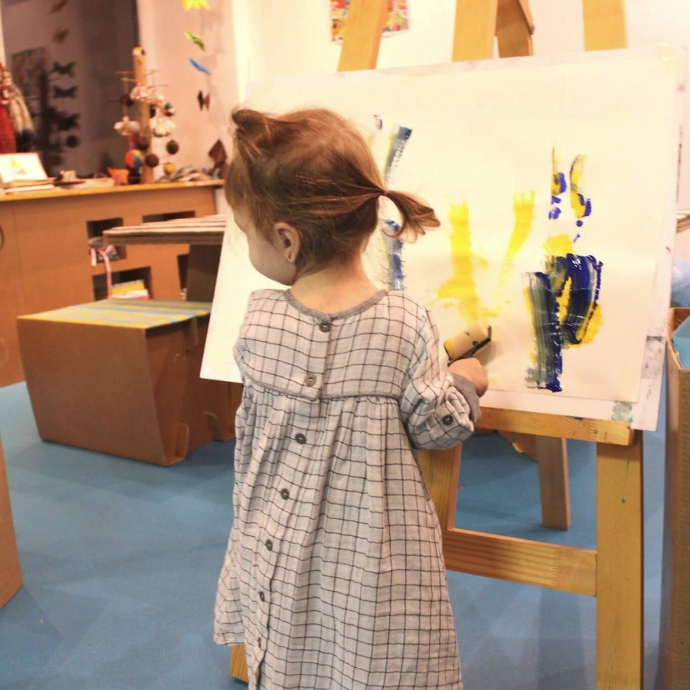 Mama și copilul – atelier de artă de la 2 ani
