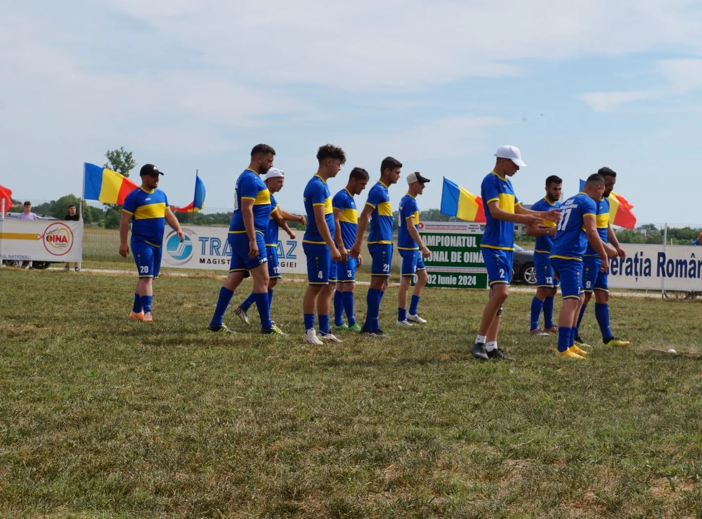 Oină pe Stadionul Cotroceni: Cupa Regelui, Cupa Reginei și Cupa Uniri